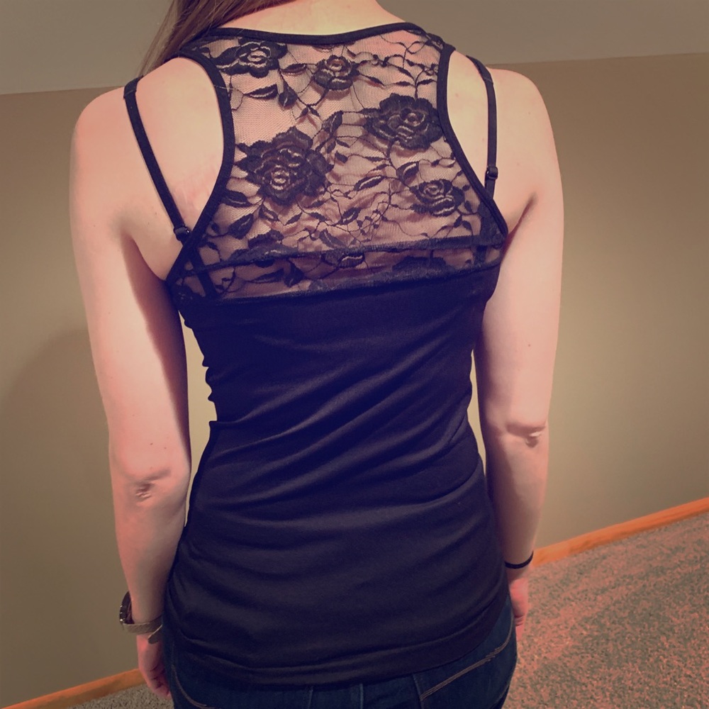 Lace back stretchy tank